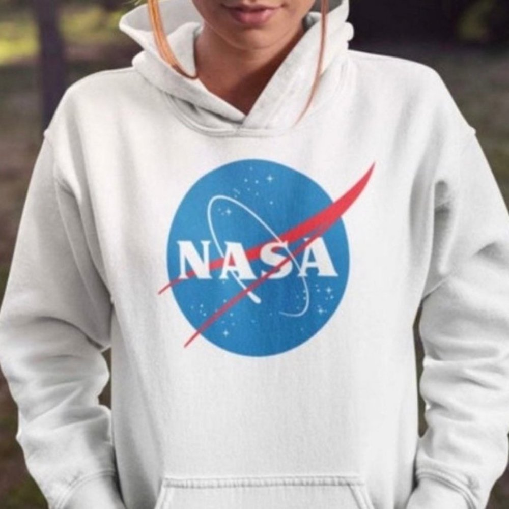 NASA WHITE PULLOVER HOODIE SWEATER ACE APPAREL TO THE MOON